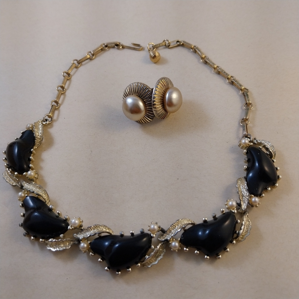 Coro Black and Gold Necklace with Pearl Accents